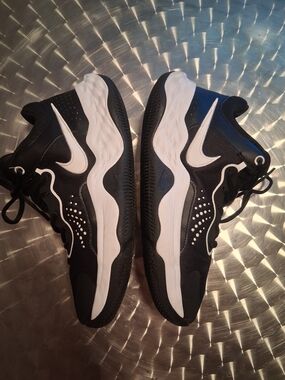 Nike Men's Fly By Mid 3 Black and White Athletic Sneakers